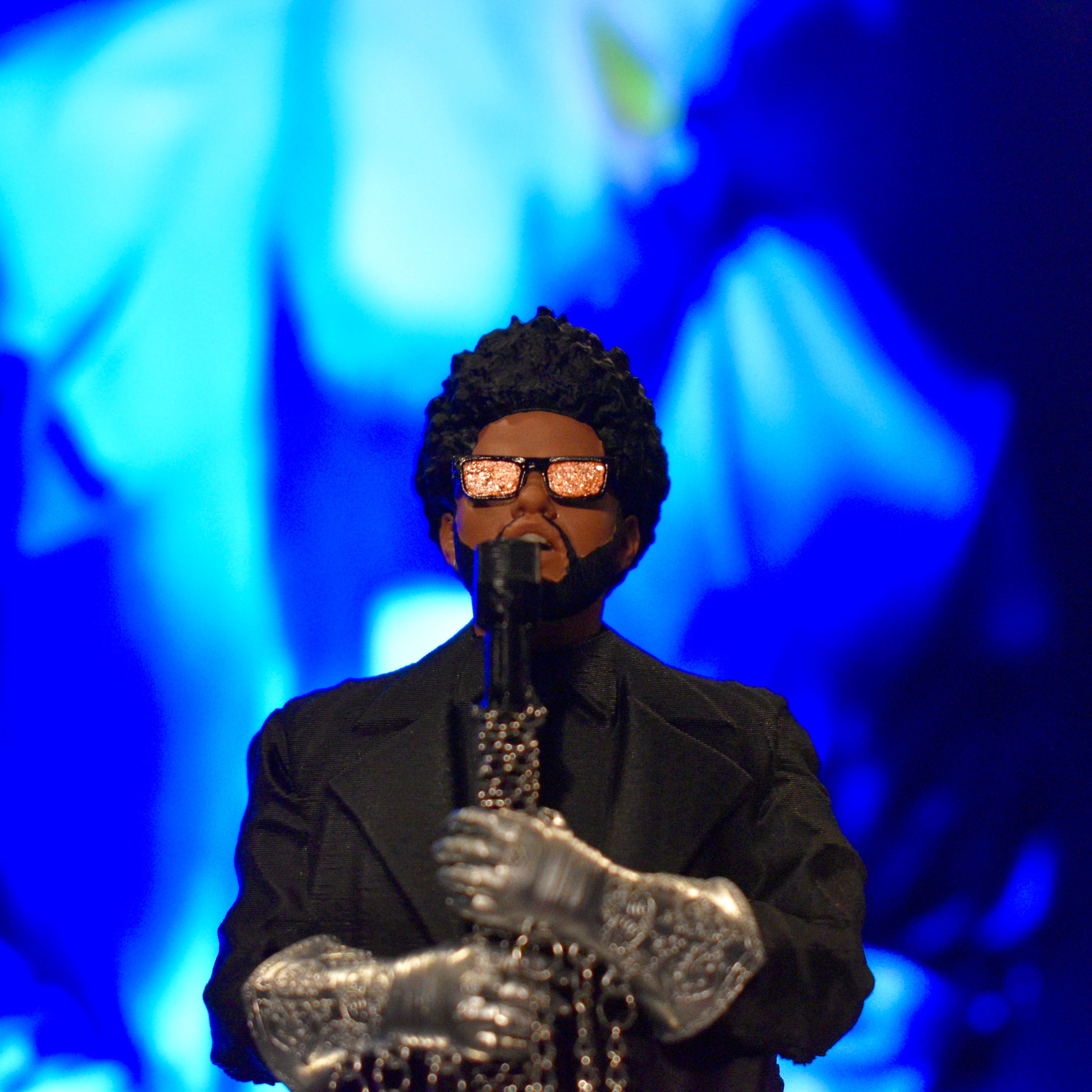 Sacrifice Full Statue